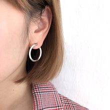 Load image into Gallery viewer, Large Rilo Earrings
